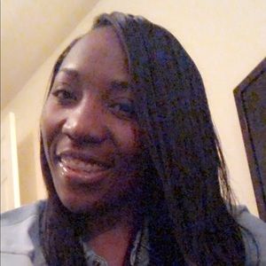 Meet your Posher, Deneece